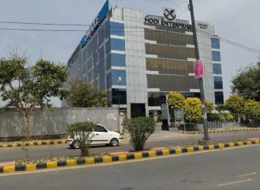 Office in Jasola - Omaxe Square Jasola South Delhi | Commercial Property for Sale in Jasola