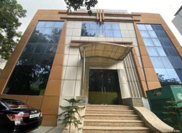 Commercial Property for Sale in Mohan Estate