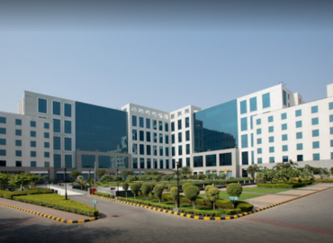 Commercial Property for Sale in DLF Prime Towers Okhla