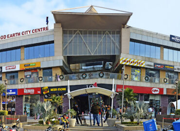 Pre Leased Property in Gurgaon - Good Earth City Centre