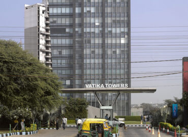 Pre Rented Property on Golf Course Road Gurgaon - Vatika Tower